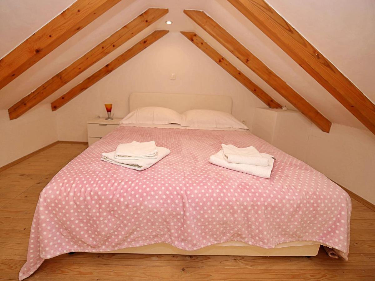 Holiday Home Villa Tonka Sutivan Esterno foto