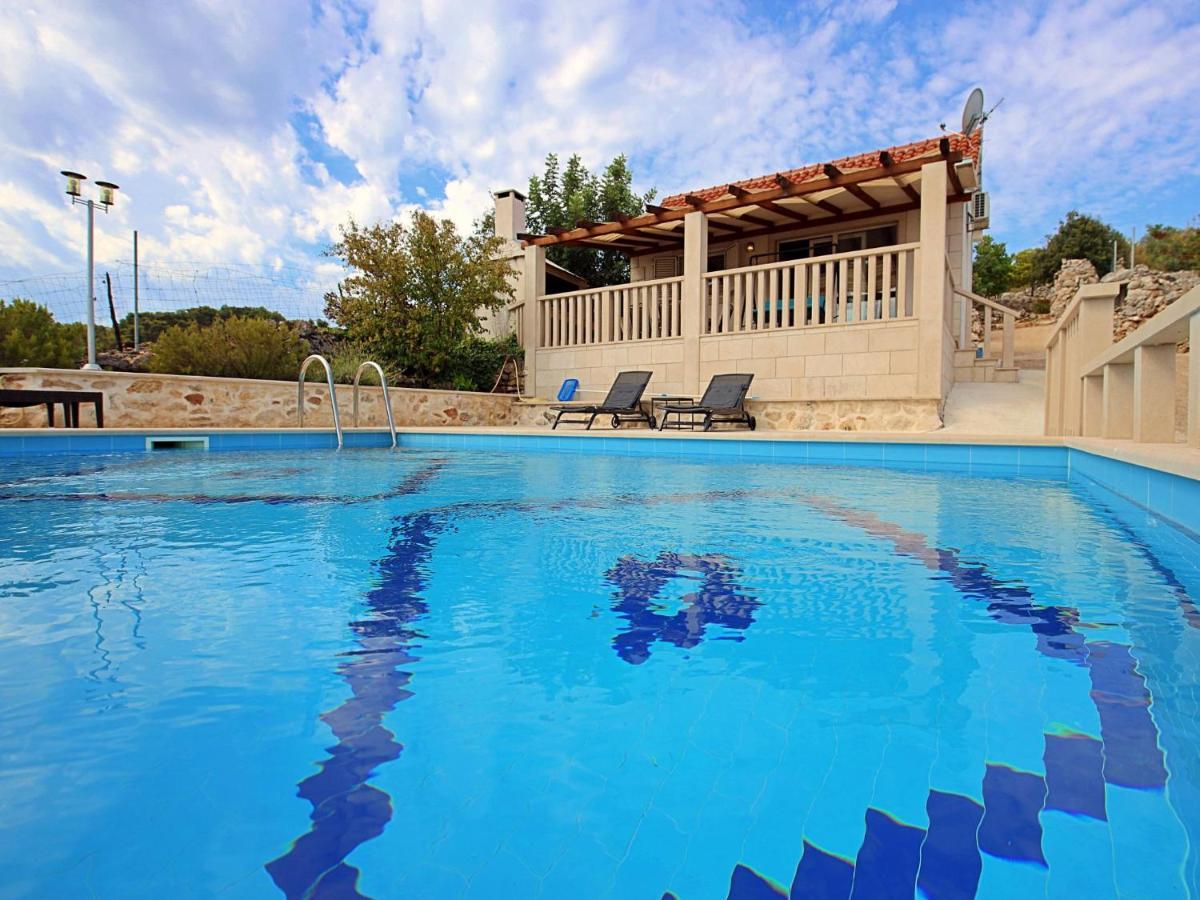 Holiday Home Villa Tonka Sutivan Esterno foto
